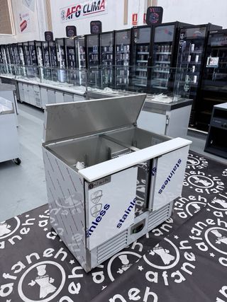 MESA DE PREPARACION DE ENSALADAS DE 2 PUERTAS ,