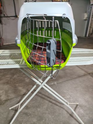 Transportín gato o mascota pequeña.