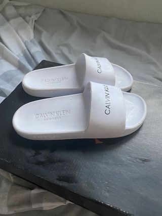chanclas de niño calvin klein blancas