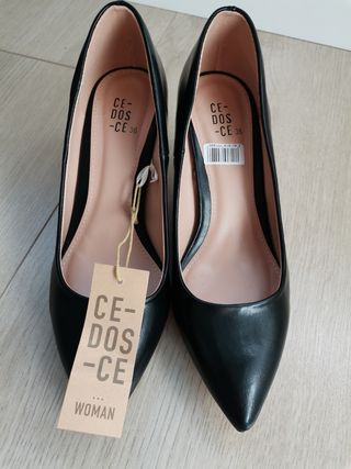 Zapatos negros N 36. El Corte Inglés