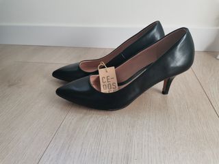 Zapatos negros N 36. El Corte Inglés