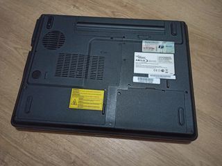 Ordenador portatil fujitsu para piezas. 