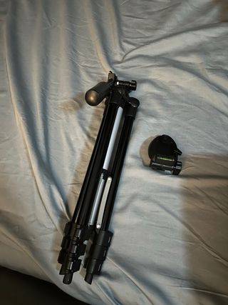 Nikon D3200 con 2 objetivos y accesorios