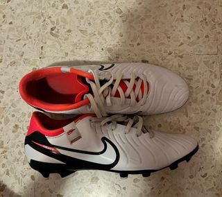 Botas Nike Tiempo
