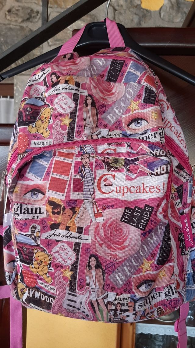 Mochila jordi labanda.Como nueva.