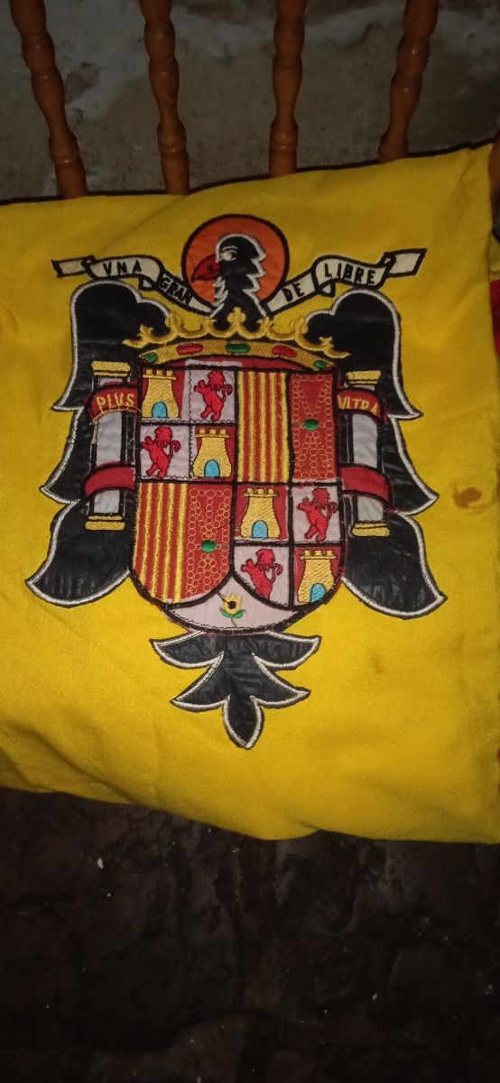 Bandera España años 50 escudo bordado.