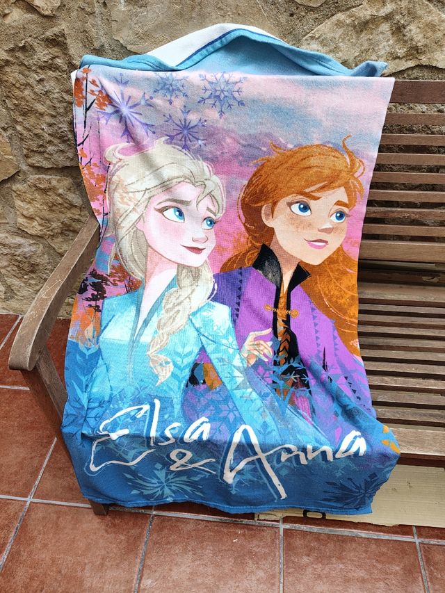 Toalla Elsa y Ana Frozen (2unidades)