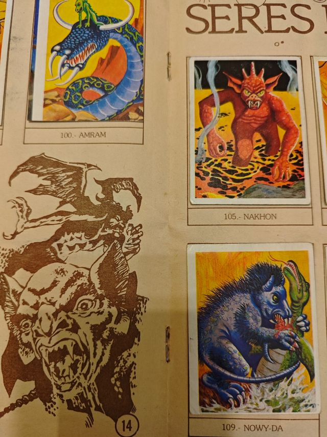 Álbum cromos completo monstruos