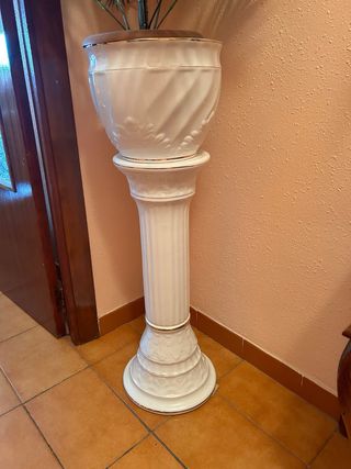 Columna con jarron