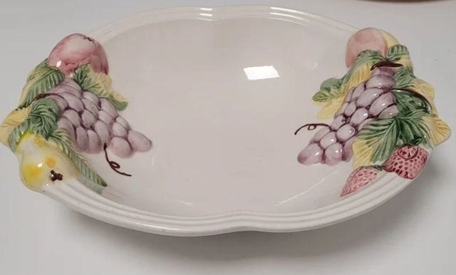 Frutero pintado a mano