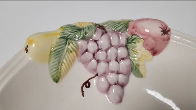 Frutero pintado a mano