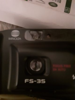 Cámara fotográfica de película. Minolta.