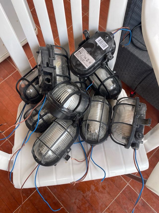 Focos nuevos + bombillas nuevas