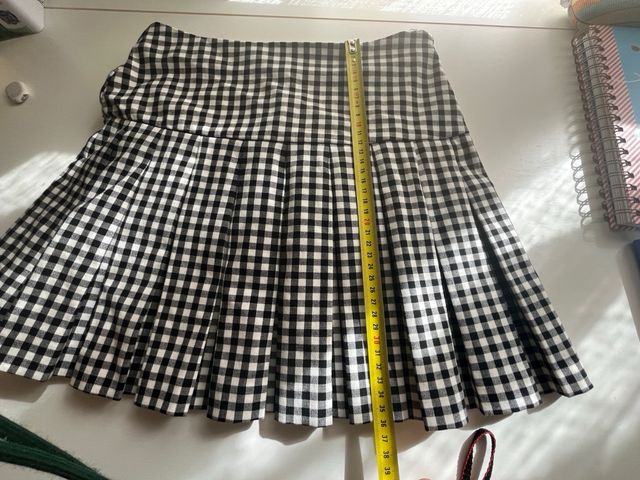Falda mini a la cadera. Talla S (34-36)