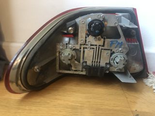 Pilotos traseros derecha Mercedes Clase E w210