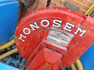 SEMBRADORA MONOSEM