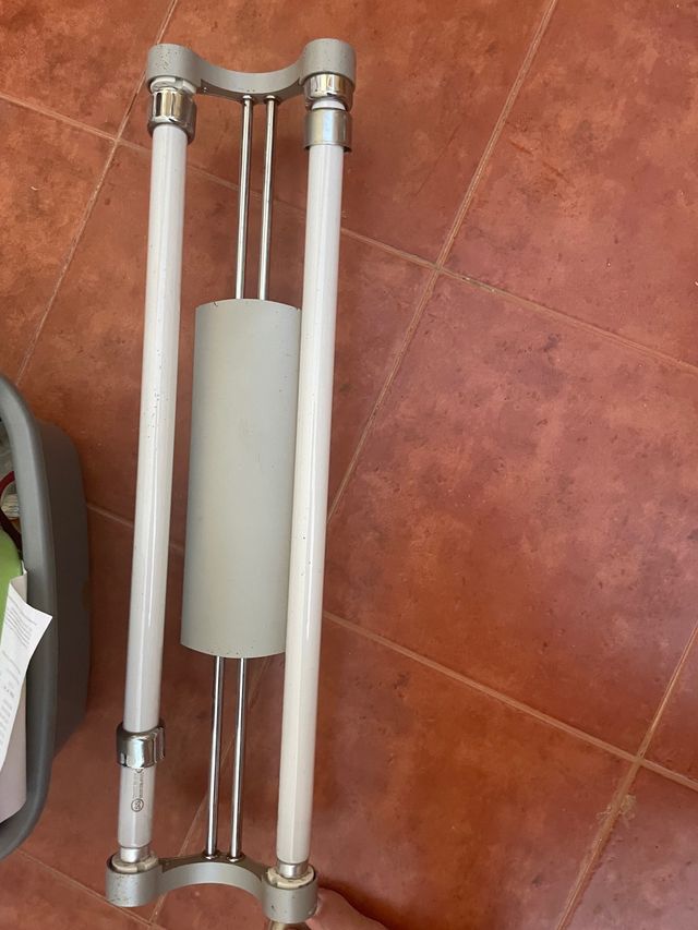 Lampara fluorecente de cocina