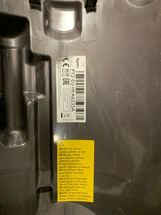 Aspirador Dyson Big Ball Allergy con accesorios