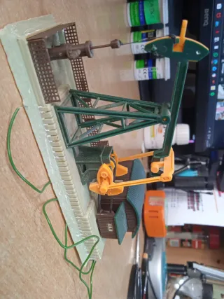 Petrolera con Motor escala N.