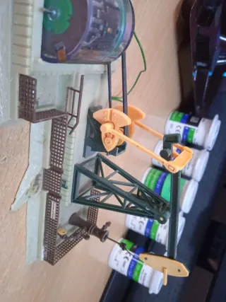 Petrolera con Motor escala N.