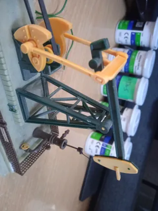 Petrolera con Motor escala N.