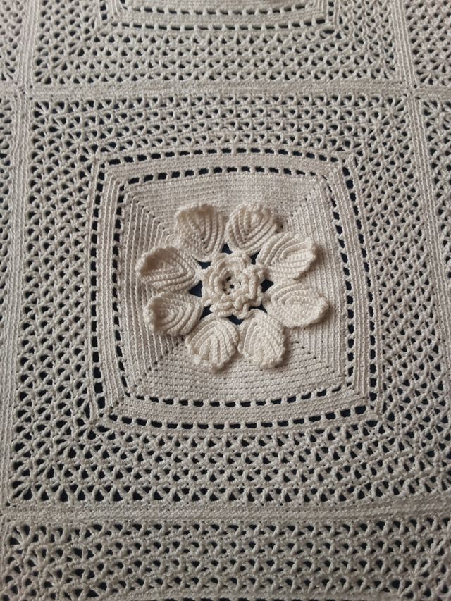 Coperta matrimoniale a uncinetto 
