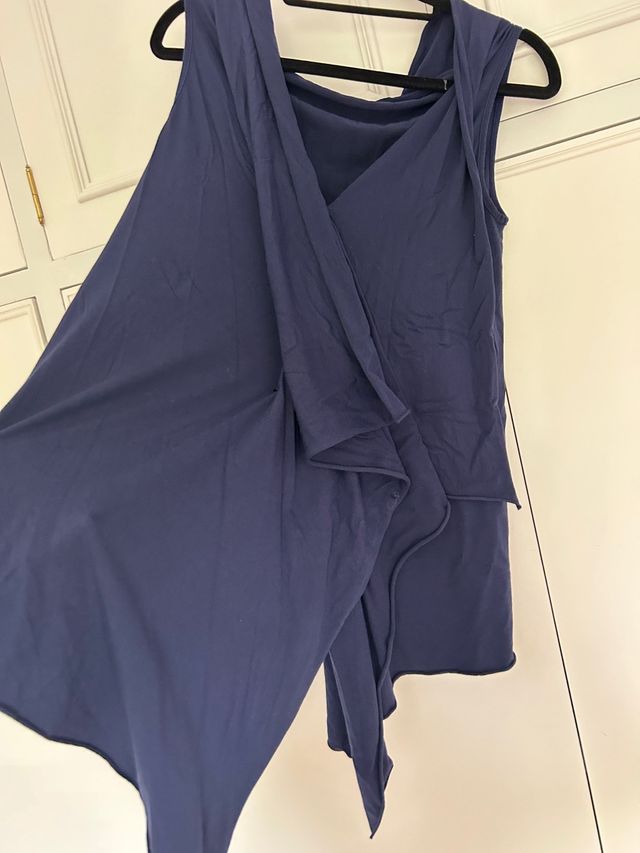 Blusa elastica azul marino