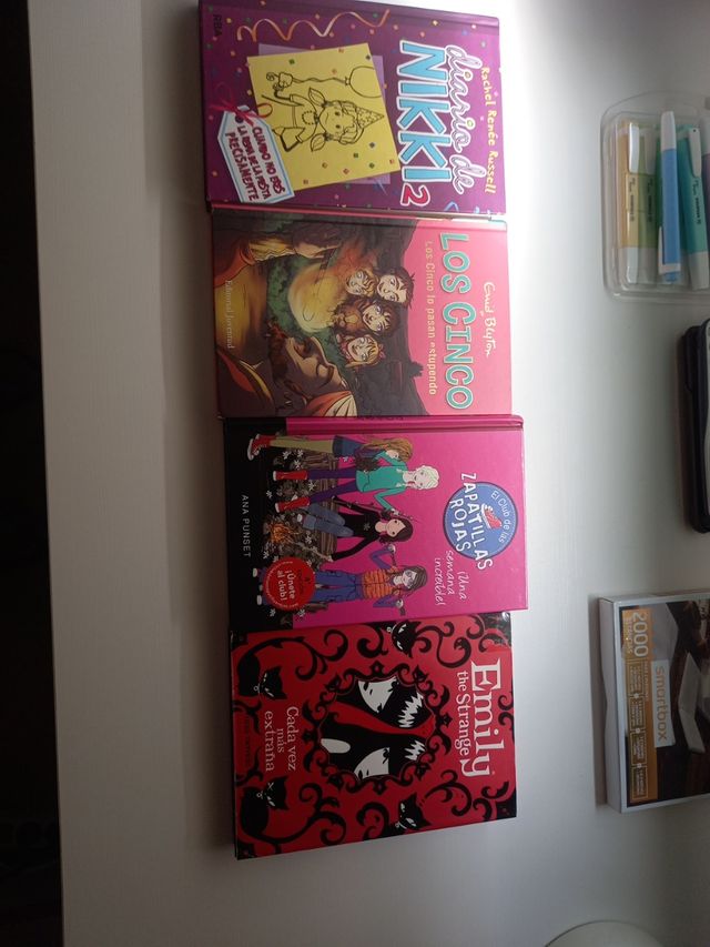Lote 4 libros juveniles
