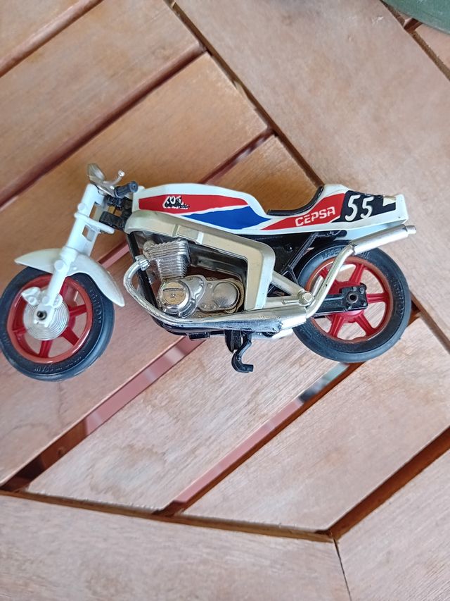 MOTO GUILOY JJ COBAS JJCOBAS