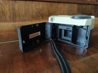 Cámara de carrete Kodak Instamatic 25