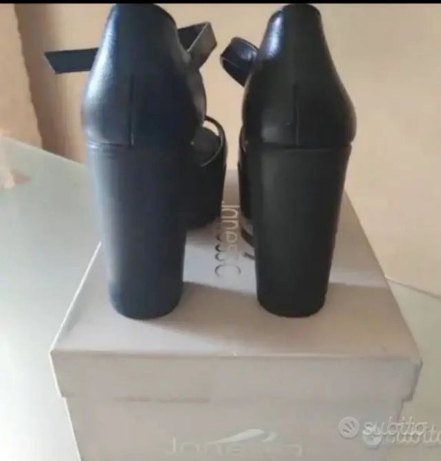 Sandali alti con plateau