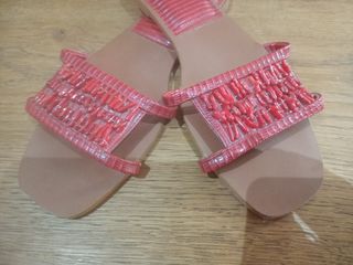 Sandalias planas número 39 Lefties