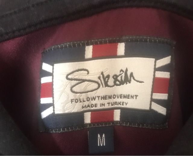 Sudadera Siksilk con capucha