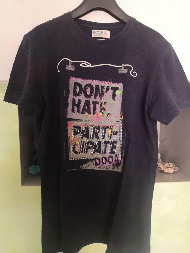 T-shirt/Maglietta marca DOOA