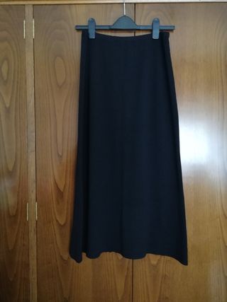 falda negra de punto largo midi 