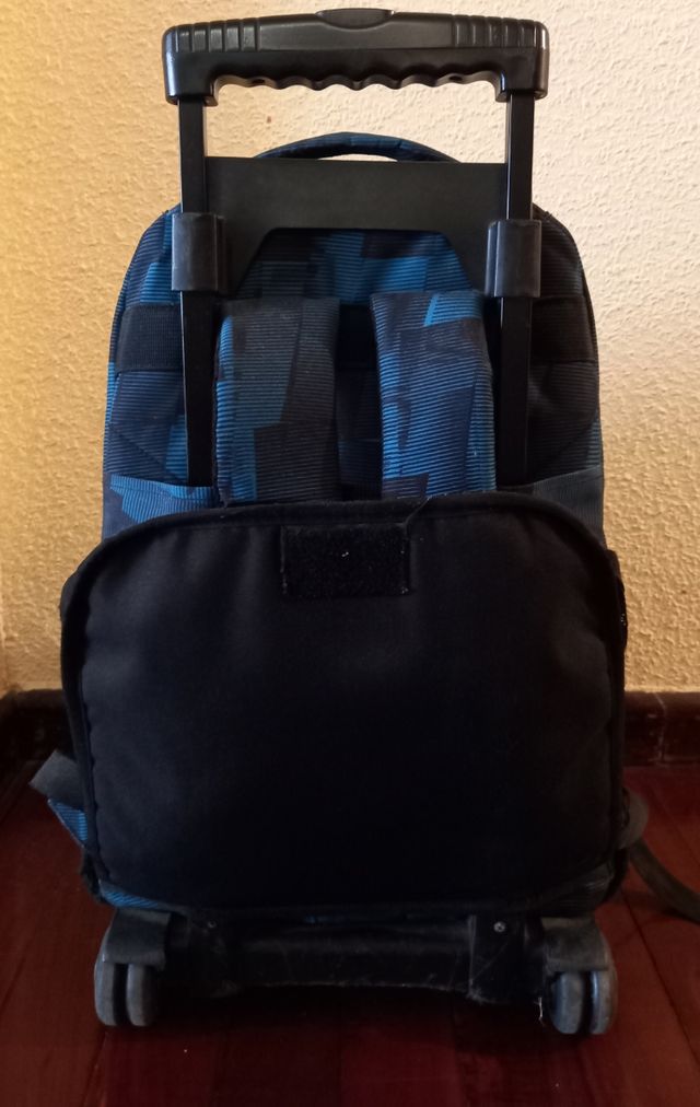 Mochila con ruedas Totto
