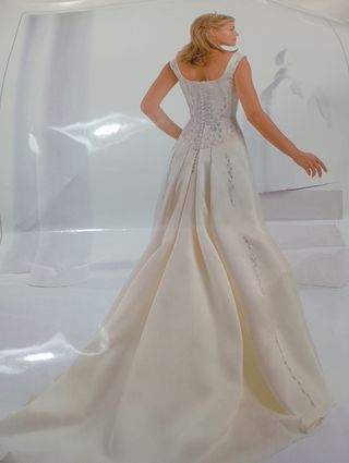 Traje Novia romántico Bordado 