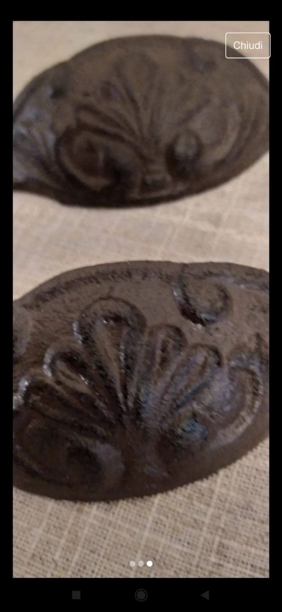 Maniglie anticate in ghisa