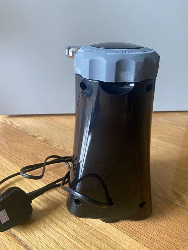 Abridor eléctrico de latas, chapas, botellas...