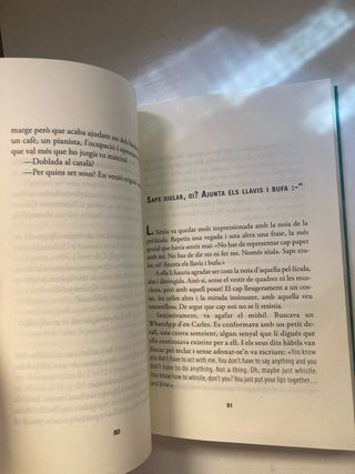Xènia tens un whatsapp,libro de lectura en catalan