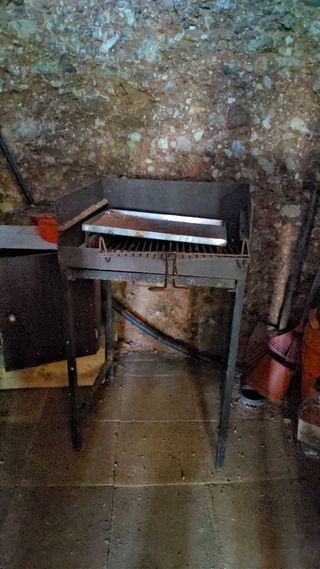 BARBACOA ARTESANAL PARA LEÑA O CARBÓN