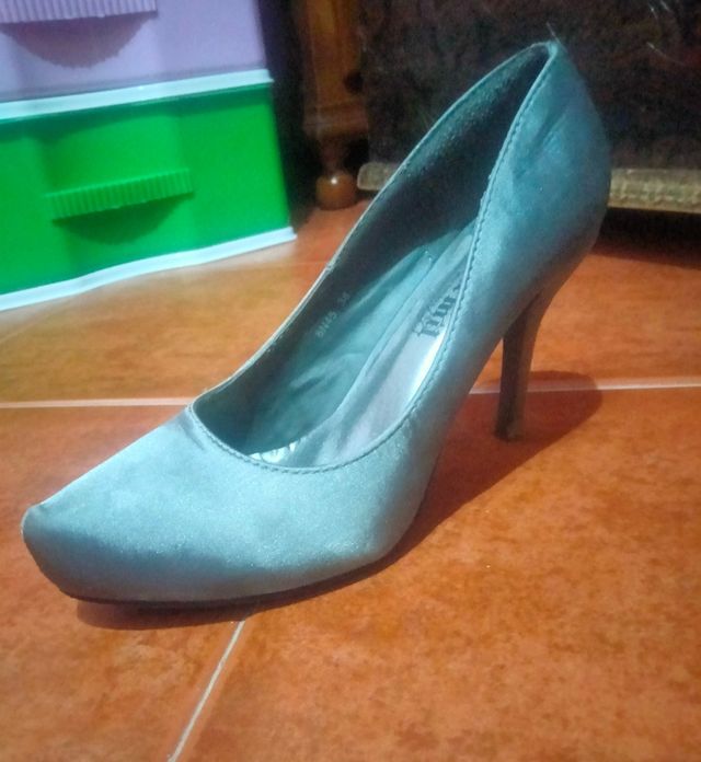 Zapato de tacón