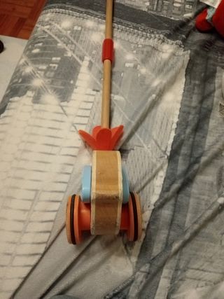 Andador en forma de pájaro con música