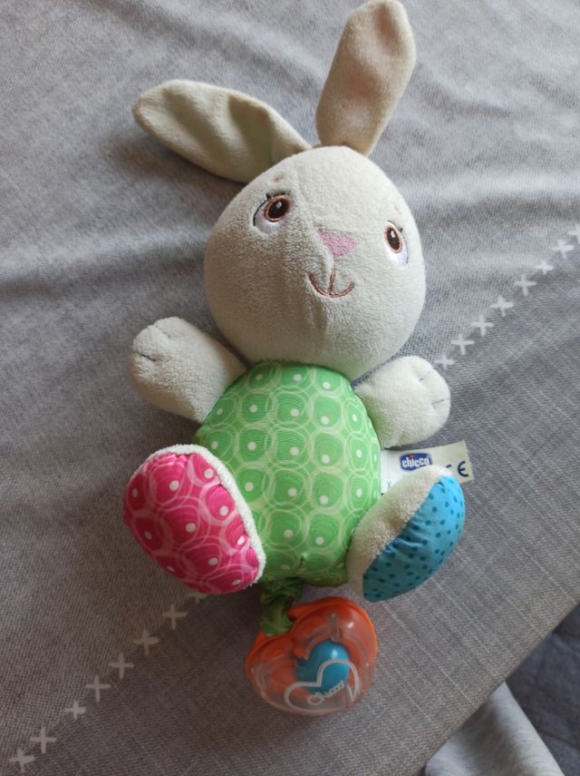 Chicco conejito de peluche de bebe
