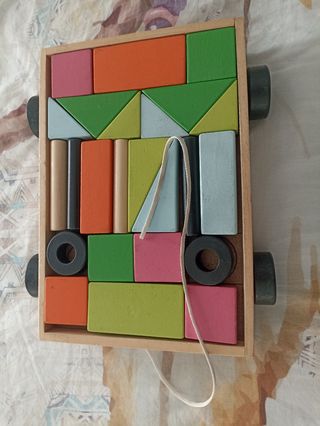Juego de piezas encajables de madera