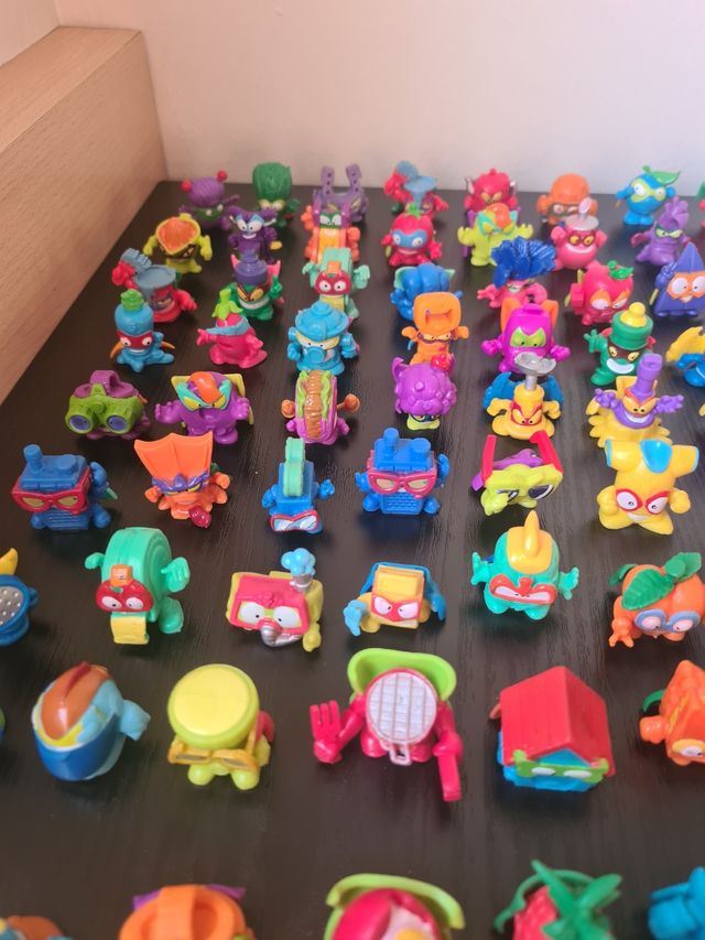 Lote de 151 superzings