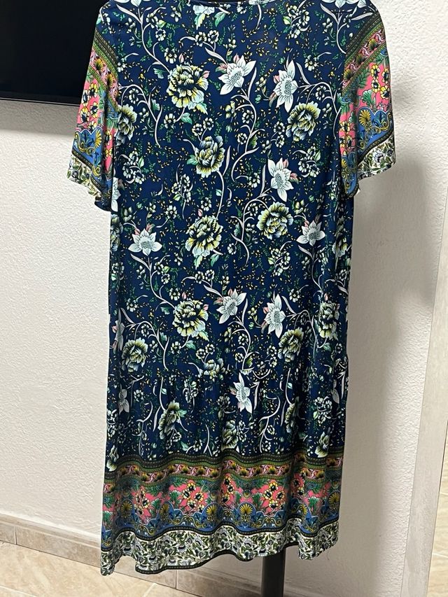Vestido estampado. T/L