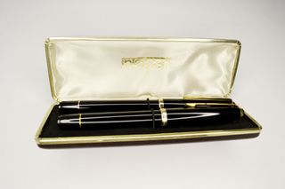 INTERMEN, JUEGO DE ESTILOGRAFÍCA Y BOLÍGRAFO.