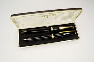 INTERMEN, JUEGO DE ESTILOGRAFÍCA Y BOLÍGRAFO.