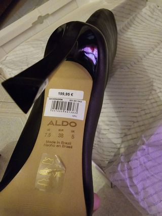 Botas de salto alto da marca ALDO